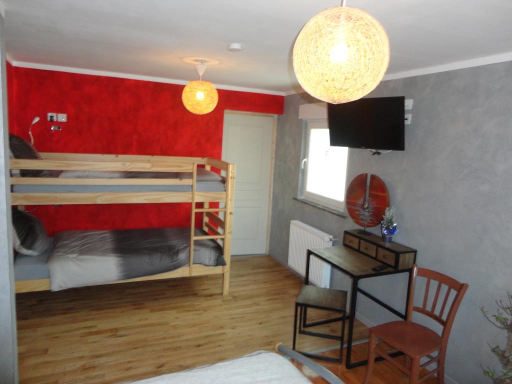 Chez Jpzen Nowicki Bed & Breakfast Freyming-Merlebach Стая снимка